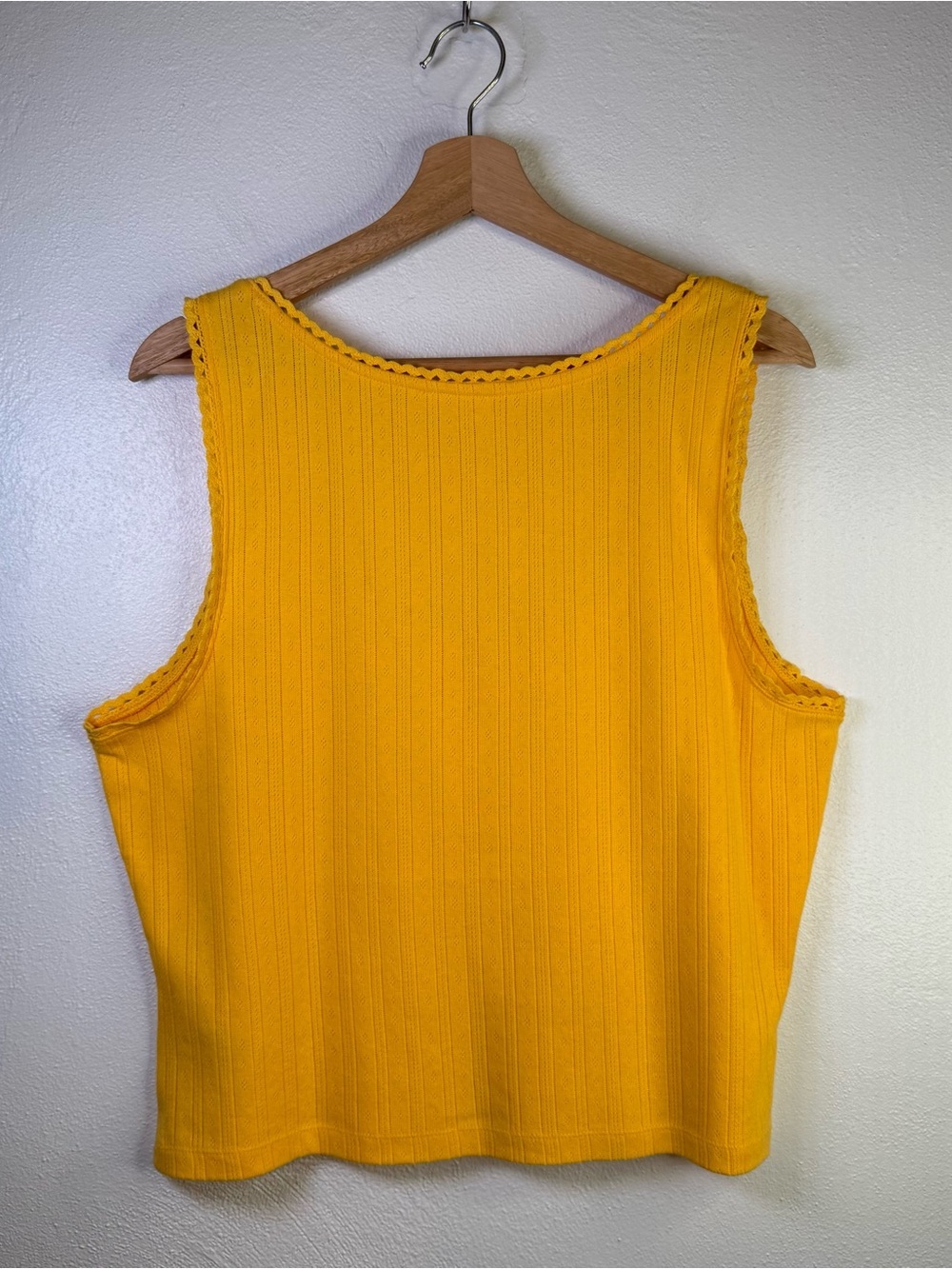 GAP Pointelle Scoopneck Henley Tank Top in Banana Women's Size XL 100% Cotton - Picture 9 of 16